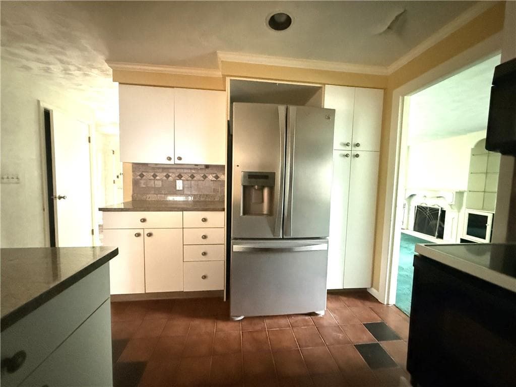243 Deerfield Road photo 10
