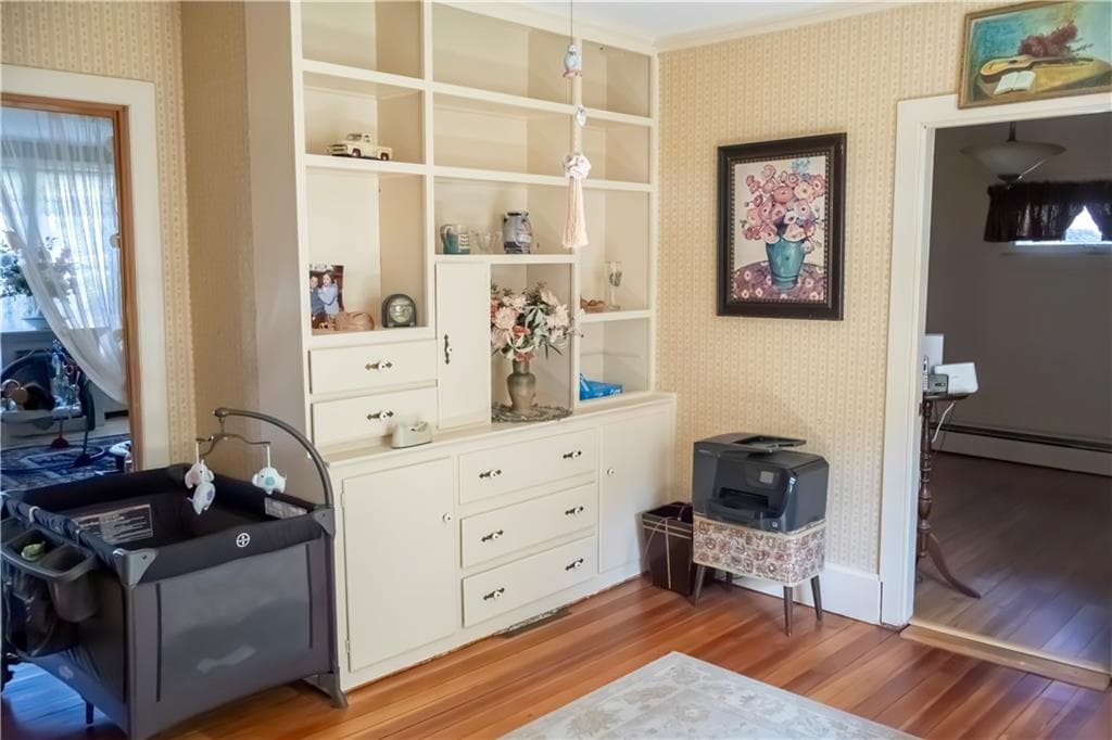 Single Family Residence at 1502 Mendon Road, Woonsocket, photo 5 of 33
