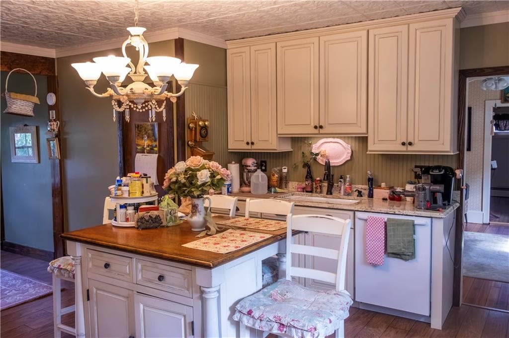 Single Family Residence at 1502 Mendon Road, Woonsocket, photo 24 of 33