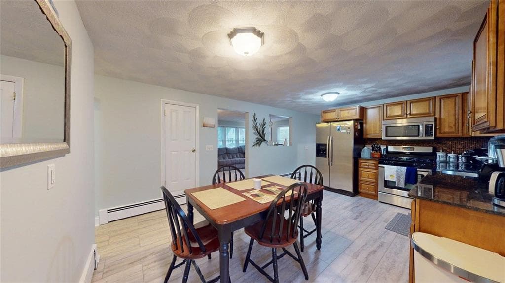 36 Rosemont Avenue photo 5