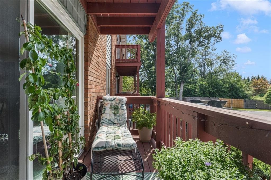 110 Pilgrim Parkway UNIT 6 photo 12
