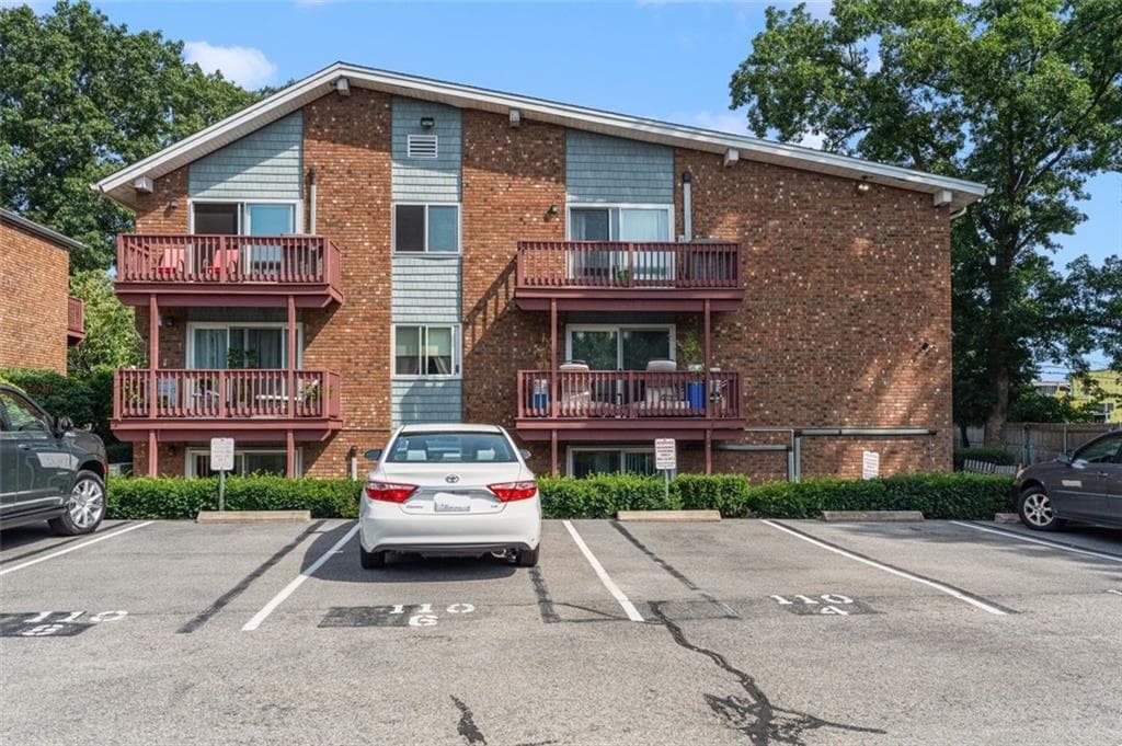 110 Pilgrim Parkway UNIT 6