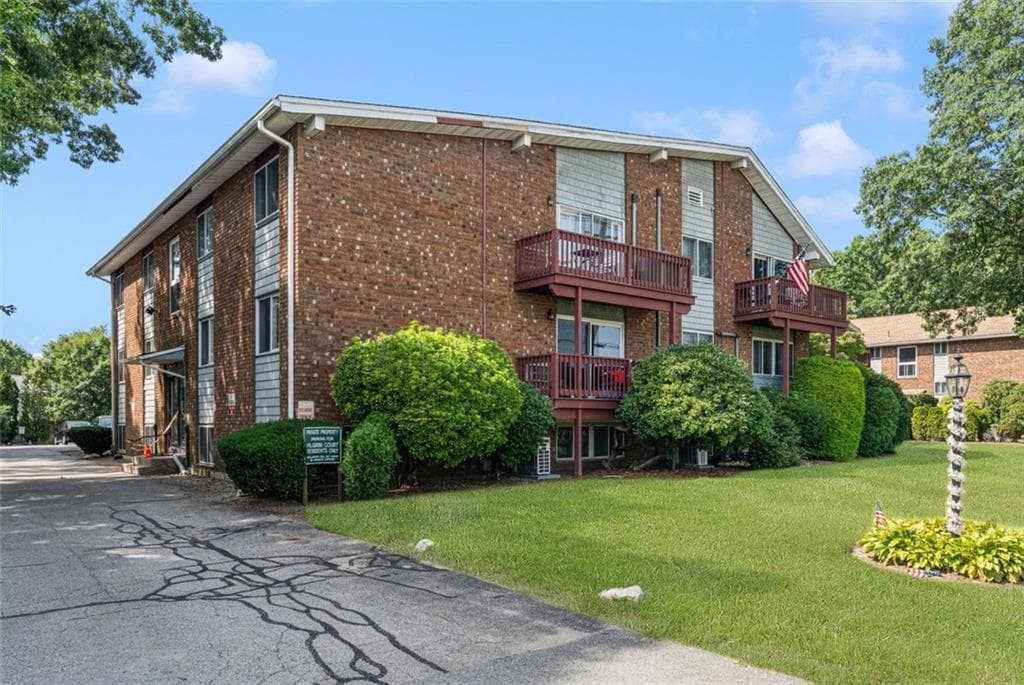 110 Pilgrim Parkway UNIT 6 photo 14