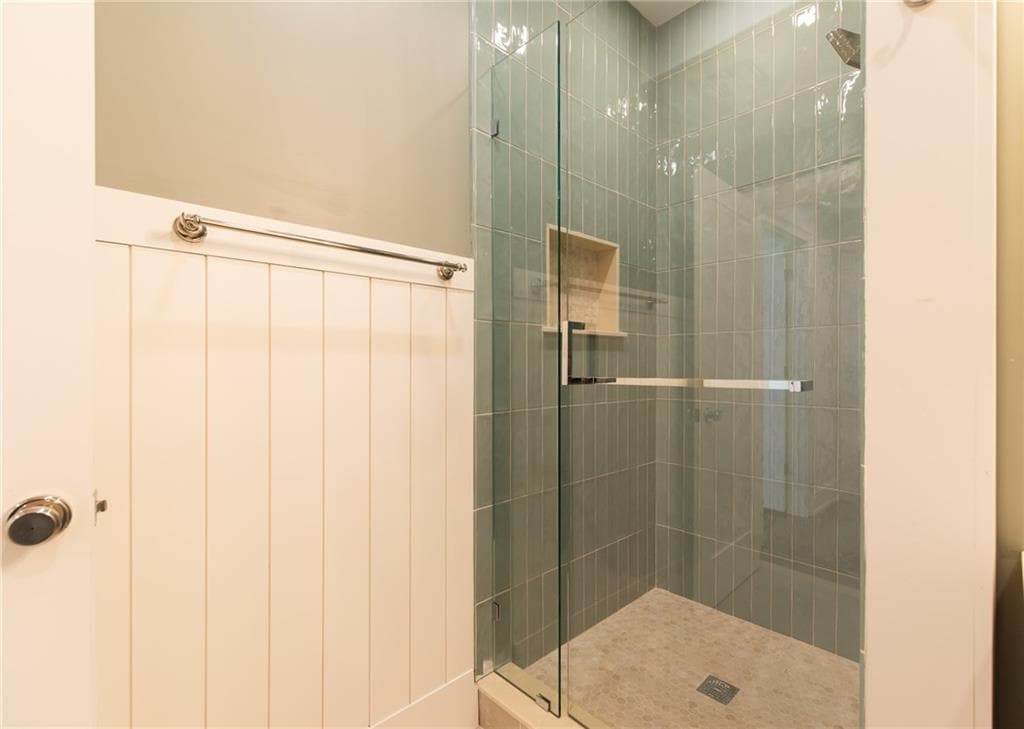 215 Broadway photo 18
