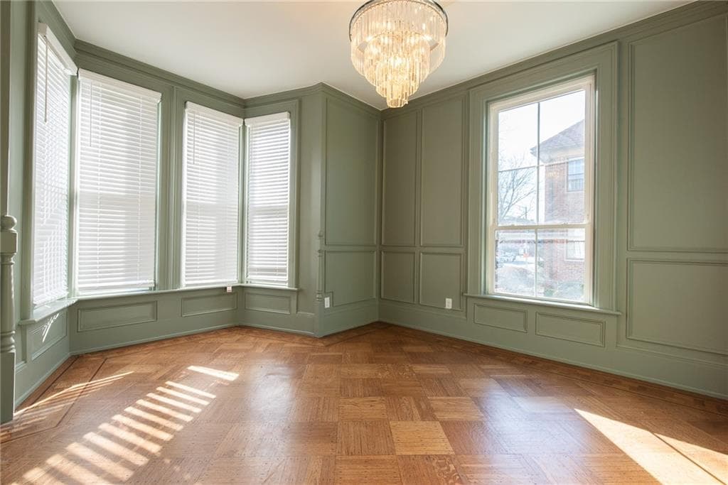215 Broadway photo 21
