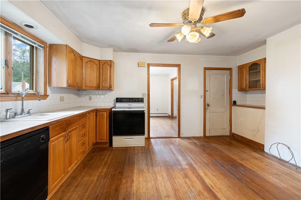 6 Hanley Lane photo 13