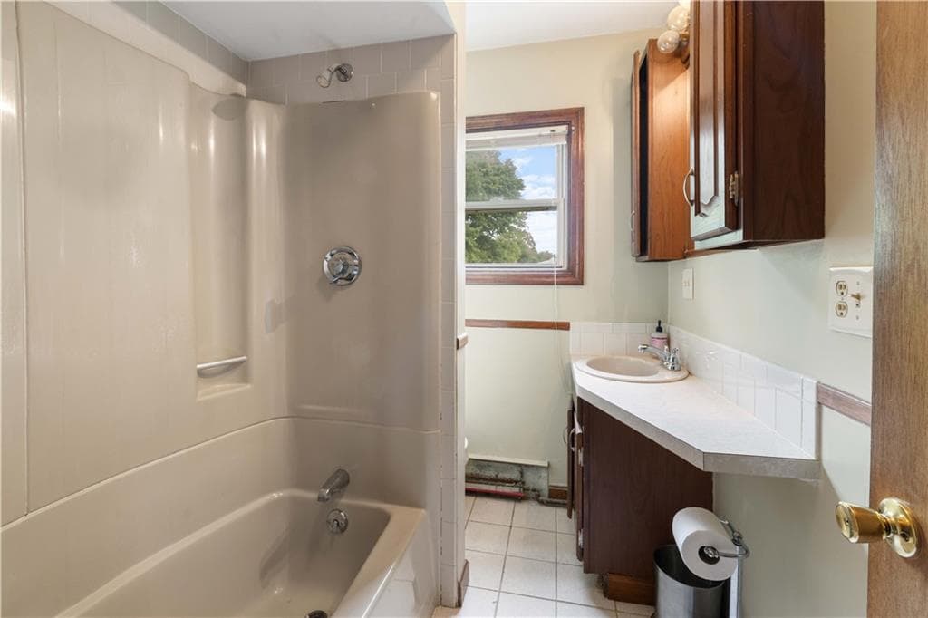 6 Hanley Lane photo 19