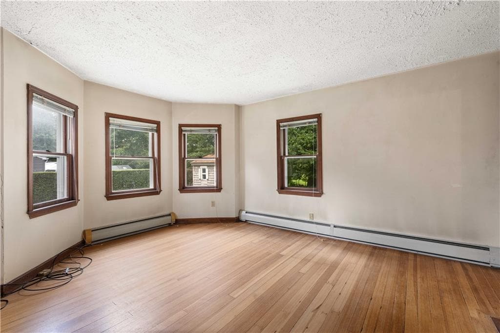6 Hanley Lane photo 8