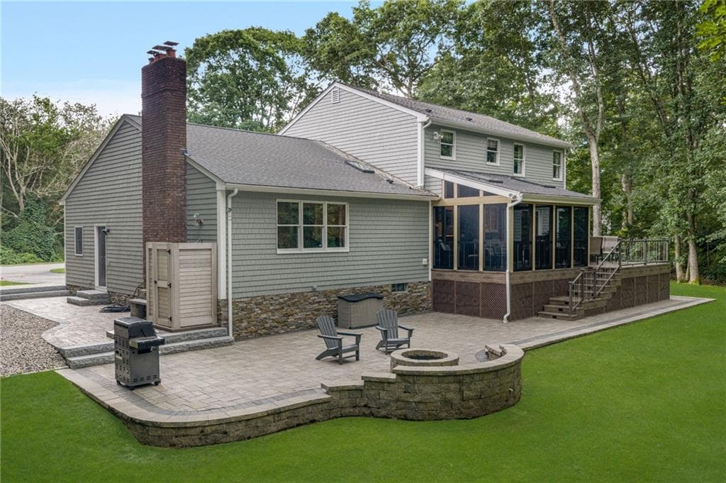 Single Family Residence at 223 Audubon Road, North Kingstown, photo 2 of 45