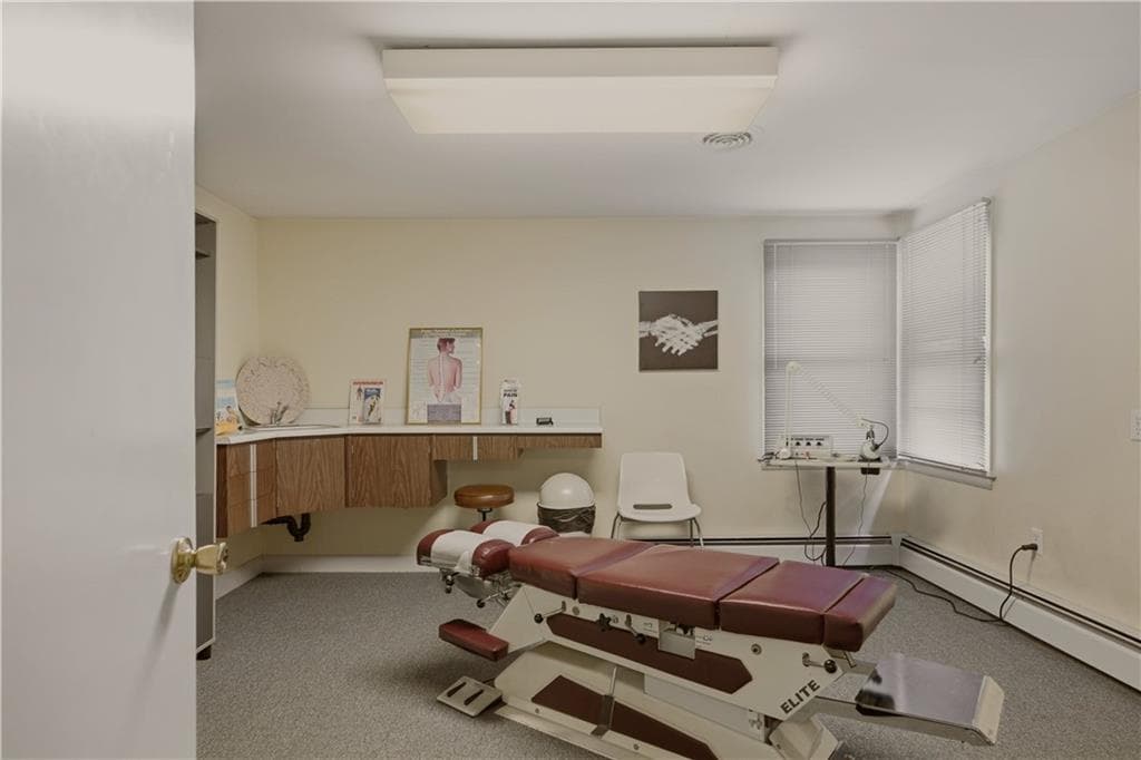 5544 Post Road photo 16