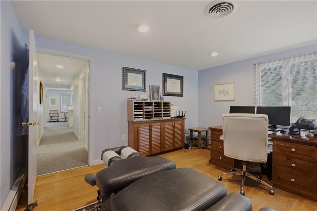 5544 Post Road photo 15