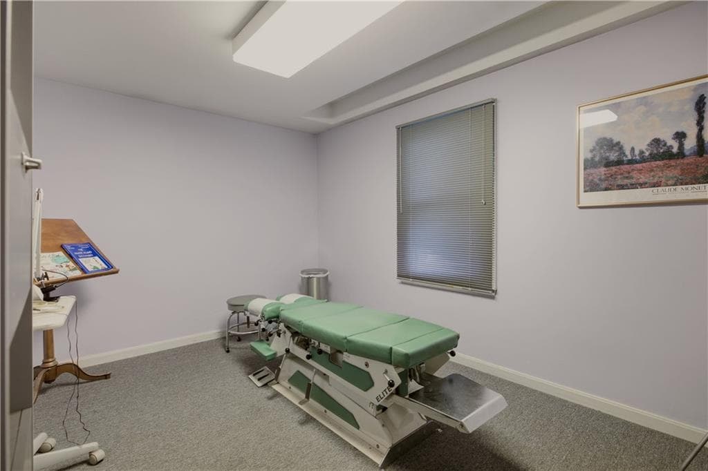 5544 Post Road photo 25