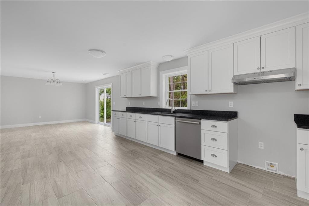 299 Palmer Avenue photo 5