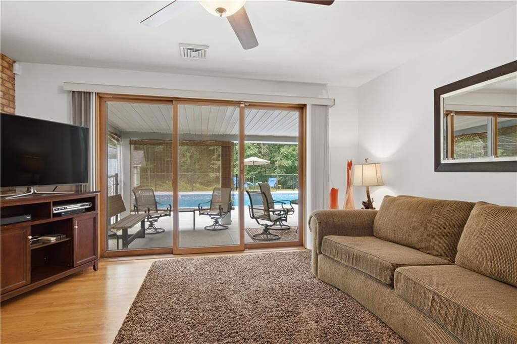 99 Sandy Brook Road photo 11