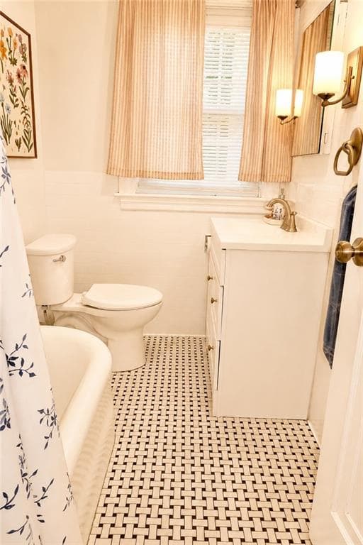 Single Family Residence at 6 Warwick Road, Pawtucket, photo 7 of 24