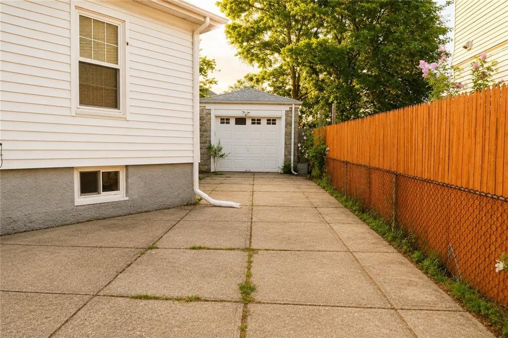 Single Family Residence at 6 Warwick Road, Pawtucket, photo 21 of 24