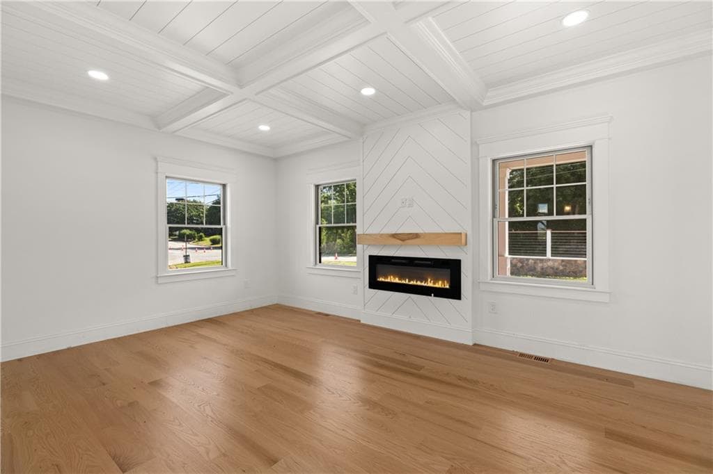 95 W Main Road photo 6