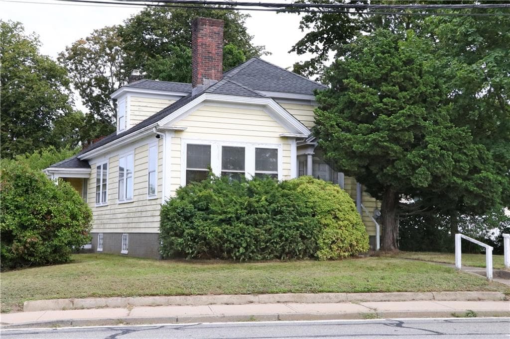 283 West Main Road