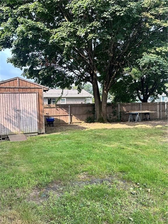 760 Fairfa Strawberry Field Road photo 13