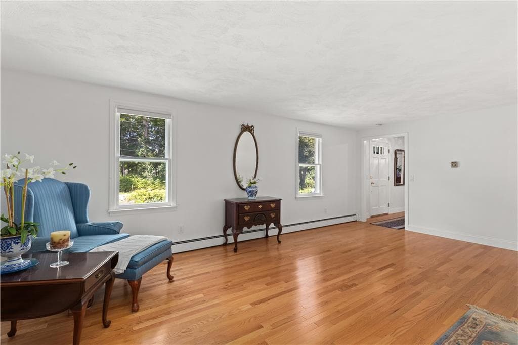 Single Family Residence at 46 Middle Road, East Greenwich, photo 4 of 46