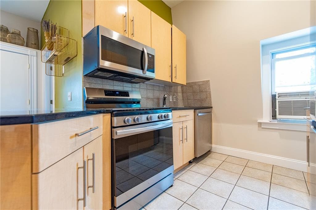 1403 Westminster Street UNIT E photo 8
