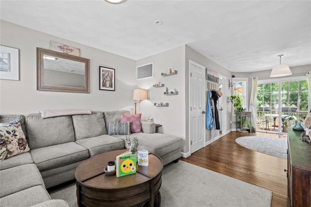 44 Dion Avenue photo 10