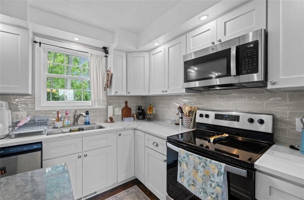 44 Dion Avenue photo 33