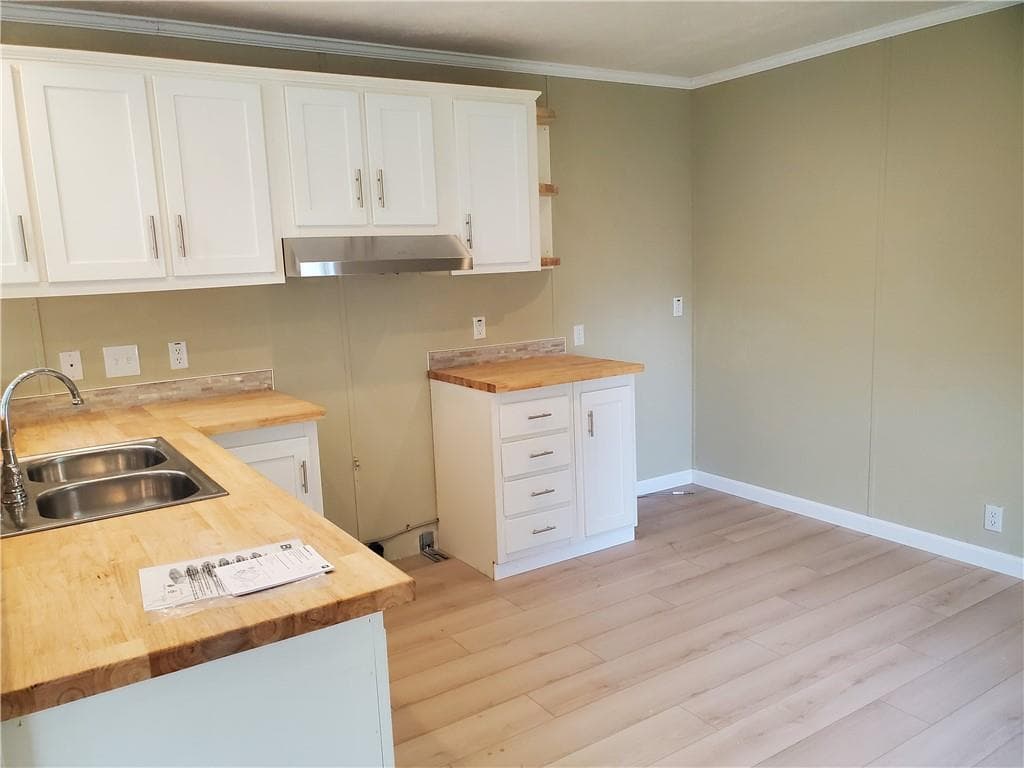 Single Family Residence at 20 Lane 7, Coventry, photo 6 of 10