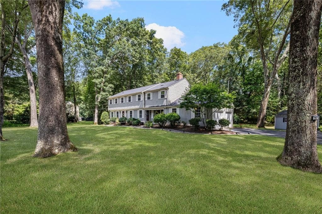 Single Family Residence at 150 Stone Ridge Drive, East Greenwich, photo 2 of 49