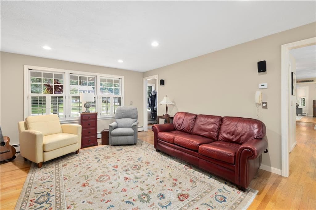 Single Family Residence at 150 Stone Ridge Drive, East Greenwich, photo 13 of 49