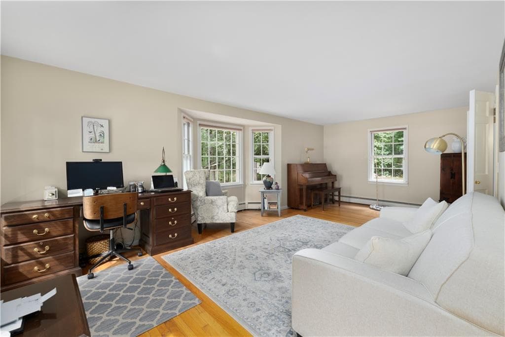 Single Family Residence at 150 Stone Ridge Drive, East Greenwich, photo 17 of 49