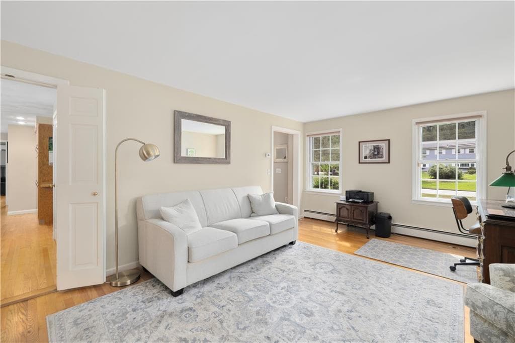 Single Family Residence at 150 Stone Ridge Drive, East Greenwich, photo 16 of 49