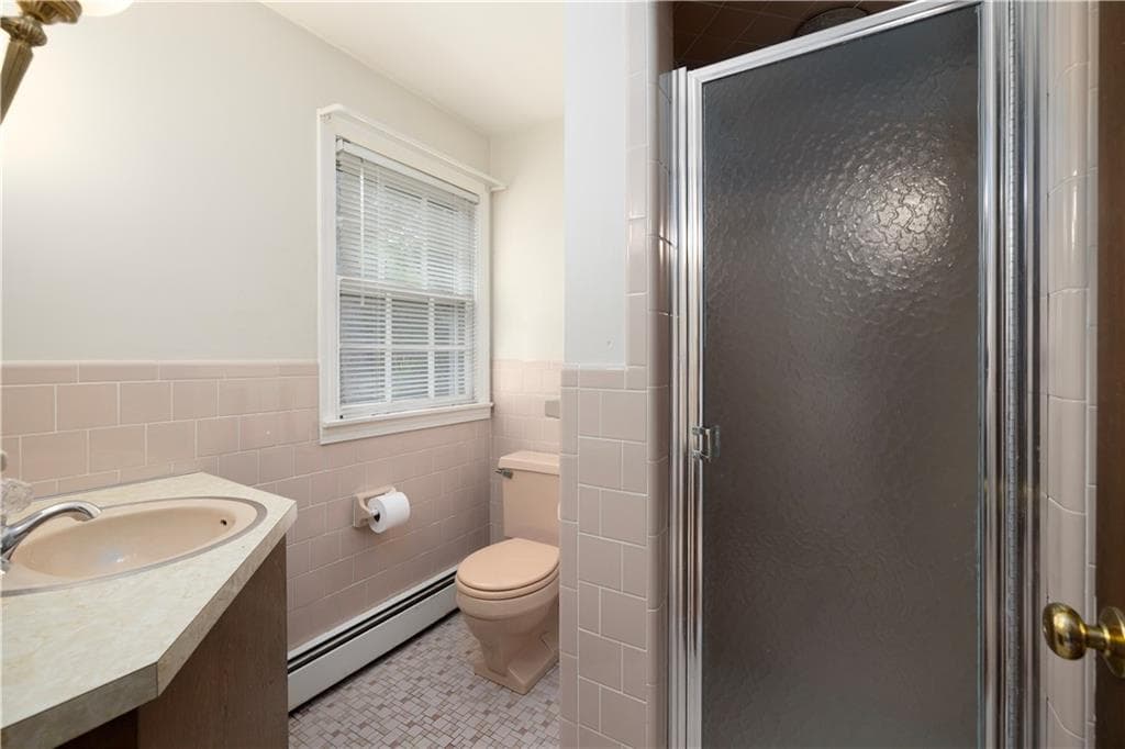 Single Family Residence at 150 Stone Ridge Drive, East Greenwich, photo 30 of 49