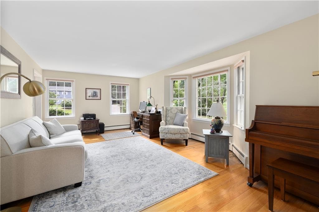 Single Family Residence at 150 Stone Ridge Drive, East Greenwich, photo 15 of 49