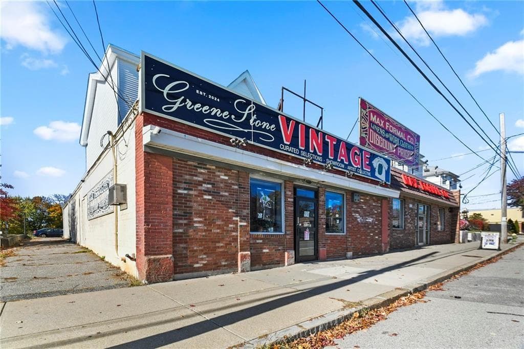 1158 1166 1172 N. Main and 81 Nashua Street photo 4