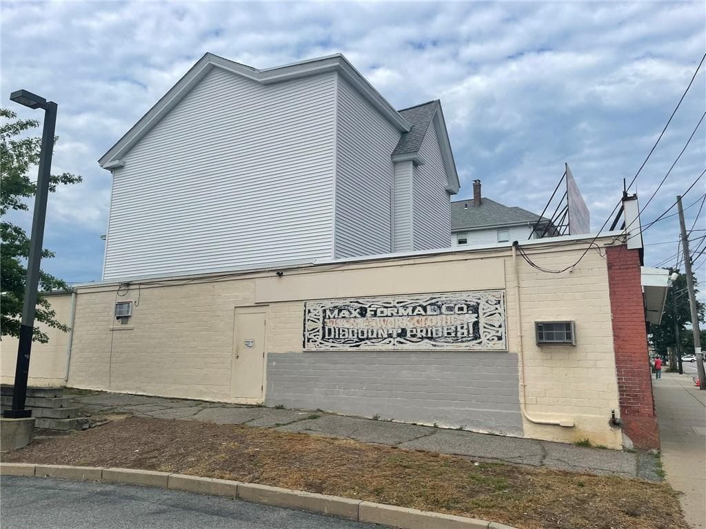 1158 1166 1172 N. Main and 81 Nashua Street photo 25