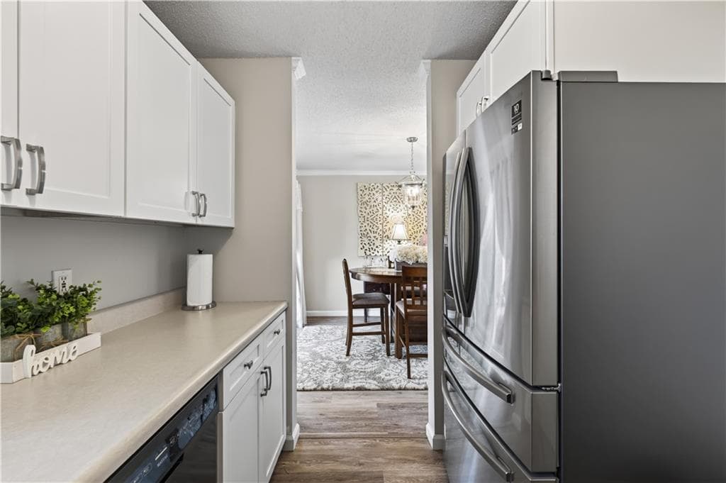 735 Willett Avenue UNIT 305 photo 13