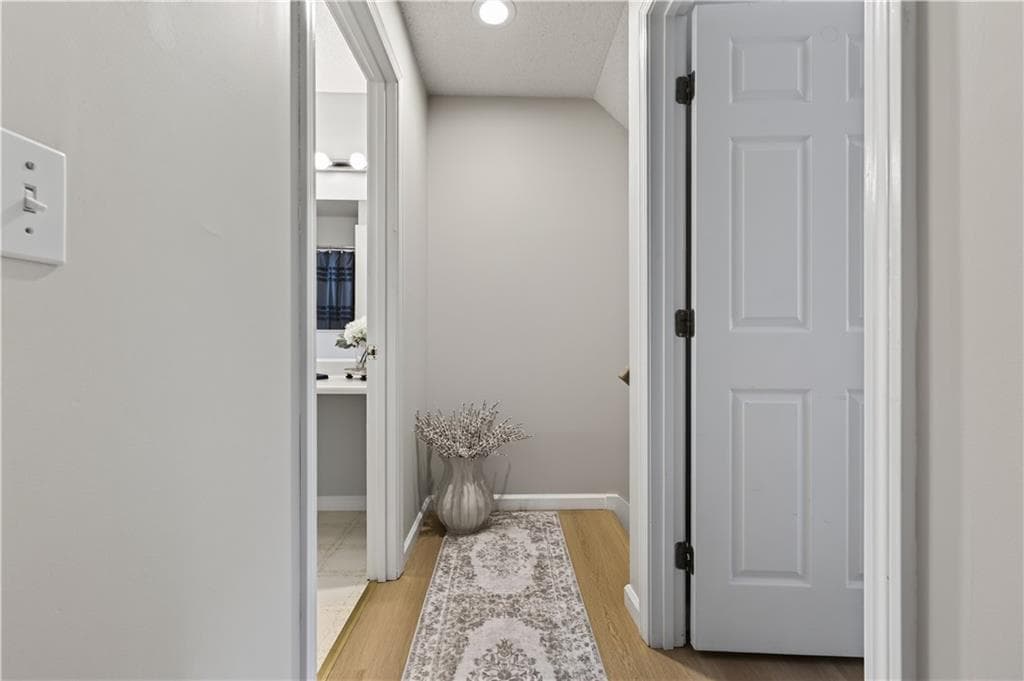 735 Willett Avenue UNIT 305 photo 19