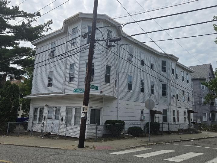 16 Mount Pleasant Avenue photo 2