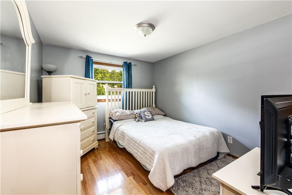 136 Jenckes Hill Road photo 19