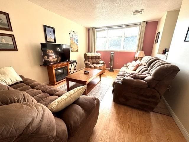 140 High Street UNIT 304 photo 6
