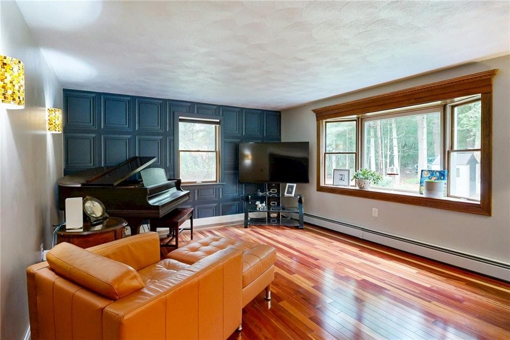 Single Family Residence at 35 Job Drive, Richmond, photo 49 of 50