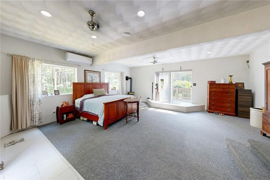 Single Family Residence at 35 Job Drive, Richmond, photo 19 of 50