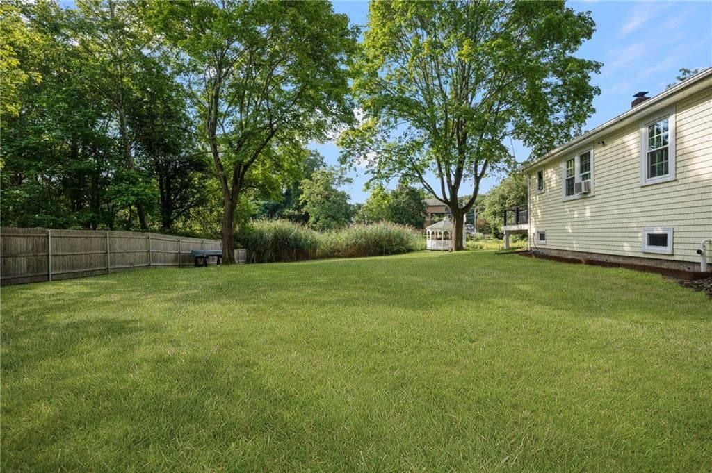 Single Family Residence at 34 Wuddall Avenue, Warwick, photo 40 of 46