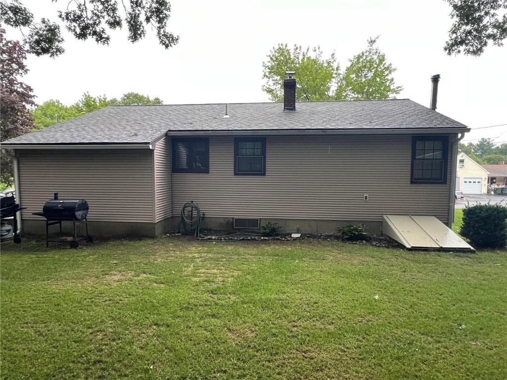 Single Family Residence at 110 Maple Drive, Burrillville, photo 5 of 29