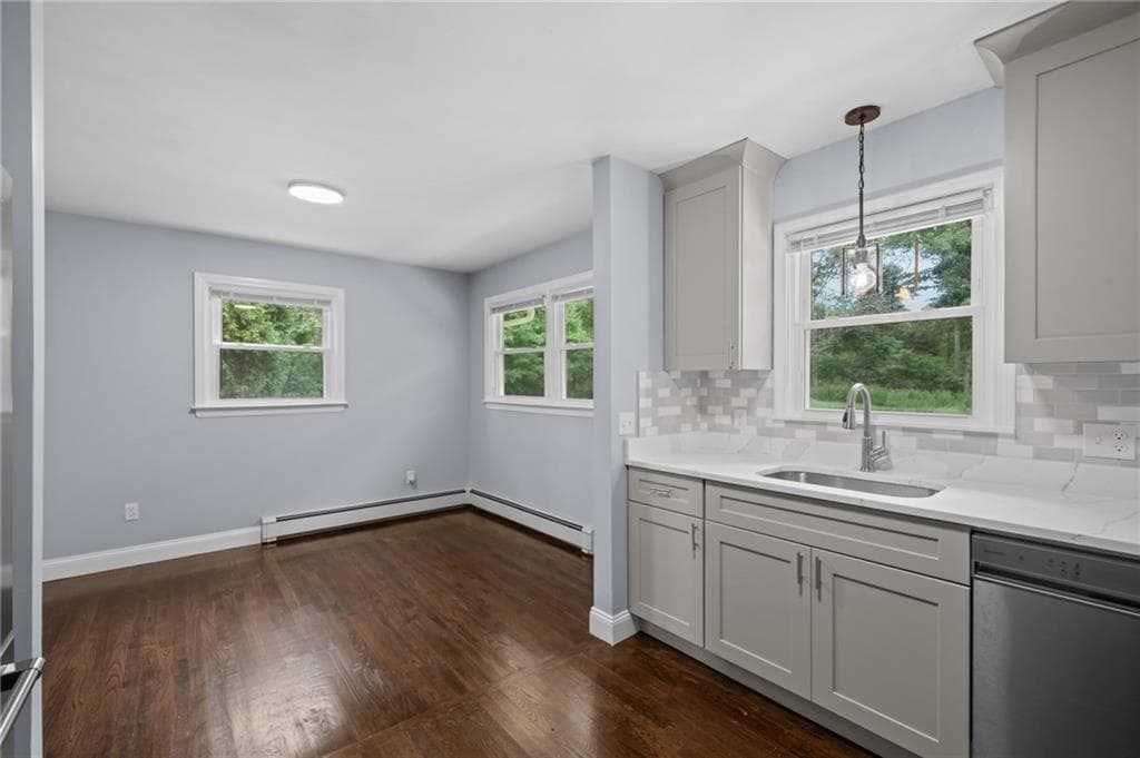 126 Alton Bradford Road photo 5