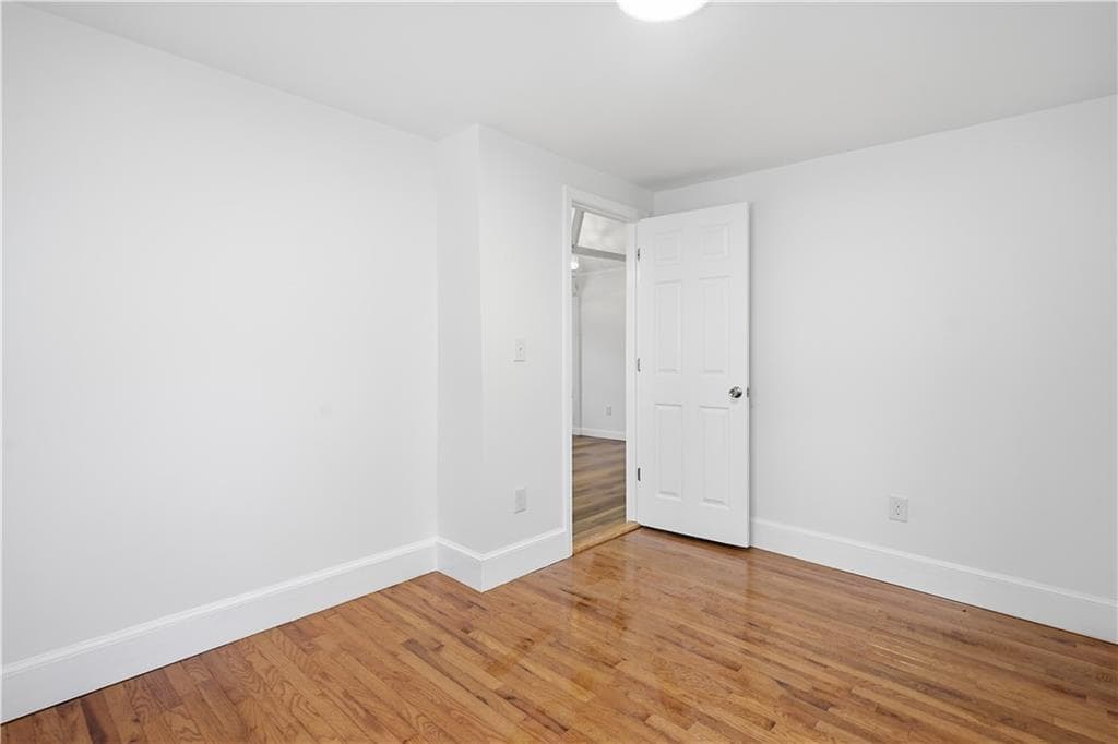 45 Marine Avenue photo 32