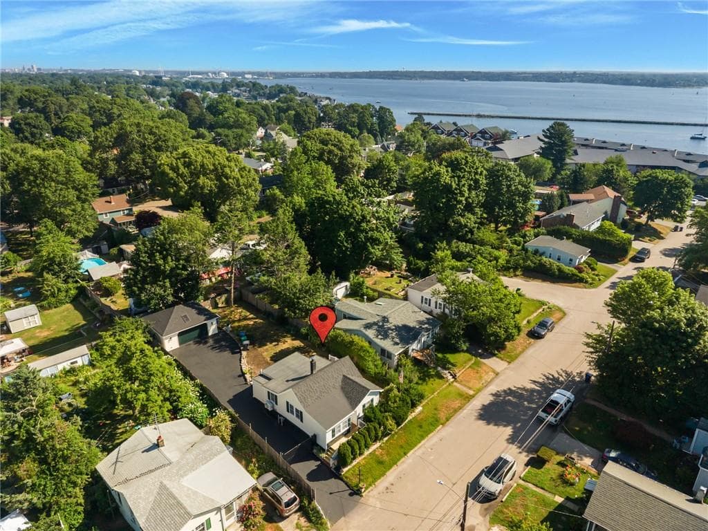 45 Marine Avenue photo 41
