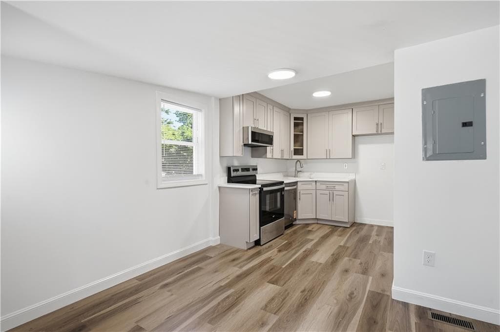 45 Marine Avenue photo 21