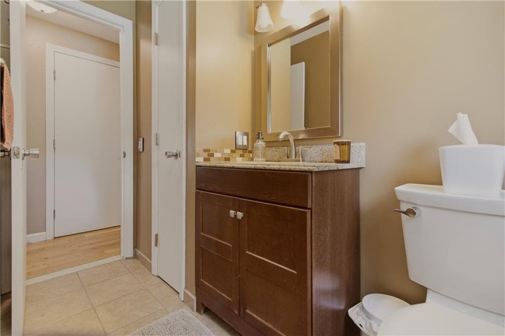 5 Beejay Court photo 17